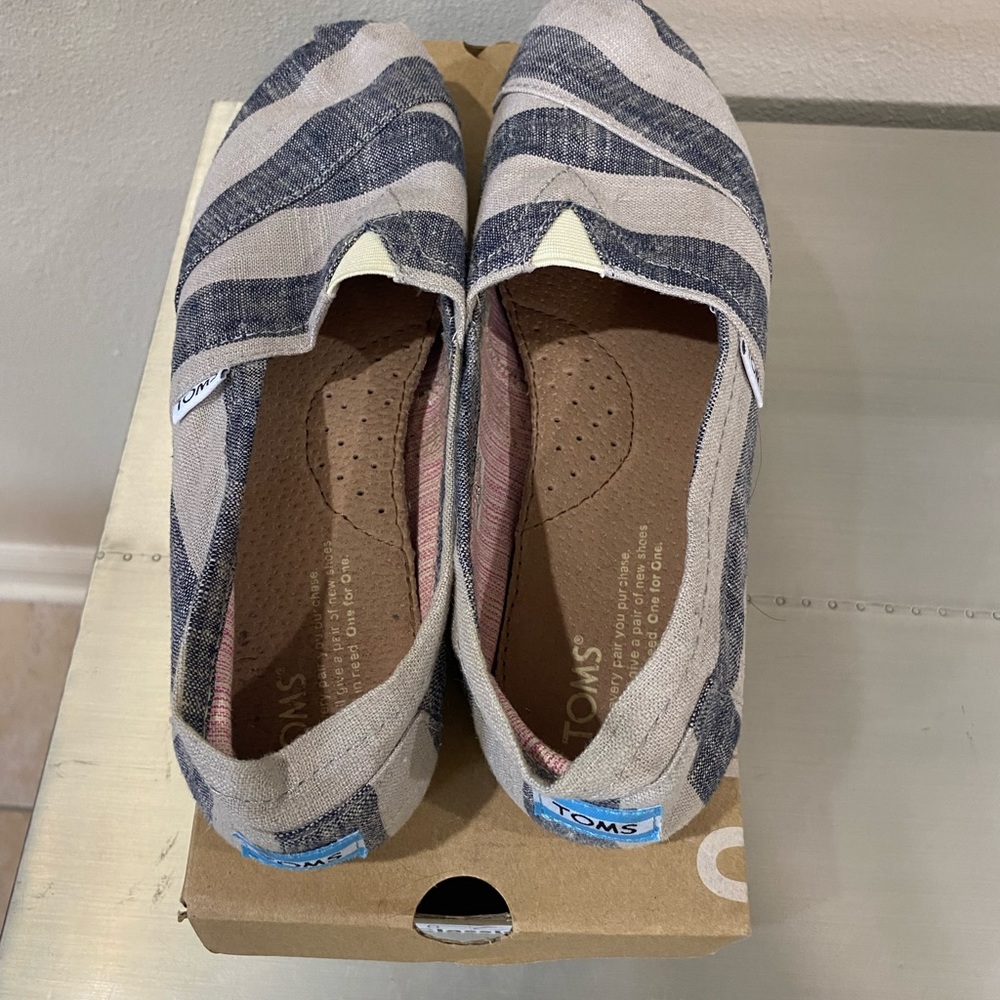 Toms striped shoes - Picture 4 of 8